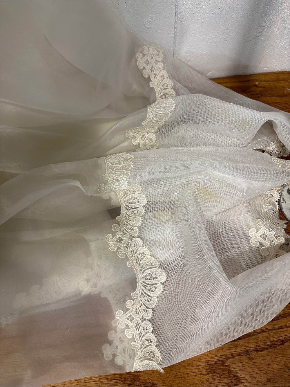 Vintage Ivory Lace wedding Dress lace veil - Picture 9 of 13